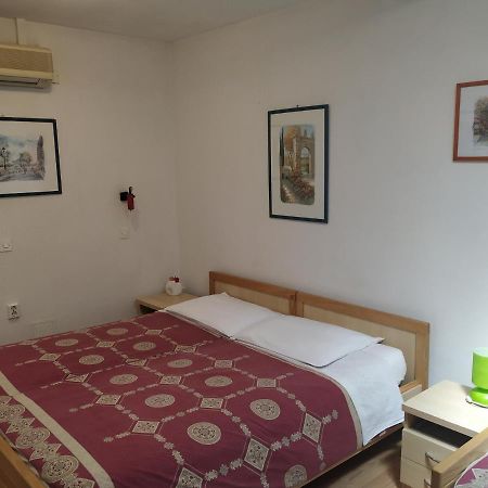 Accomodation Pertout Nova Gorica Exterior photo