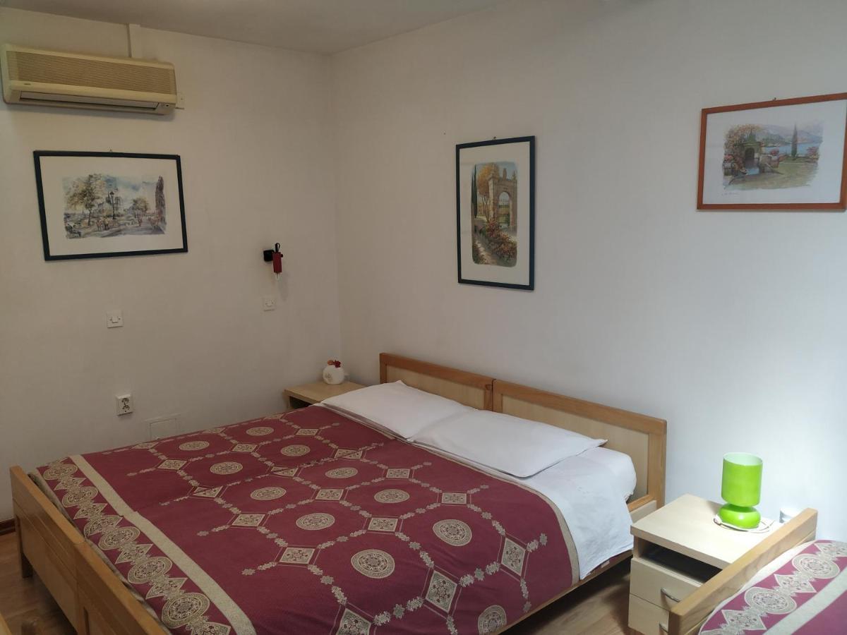 Accomodation Pertout Nova Gorica Exterior photo