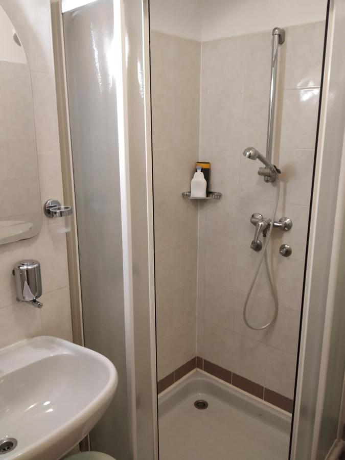 Accomodation Pertout Nova Gorica Exterior photo