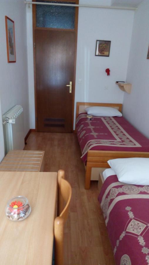 Accomodation Pertout Nova Gorica Exterior photo