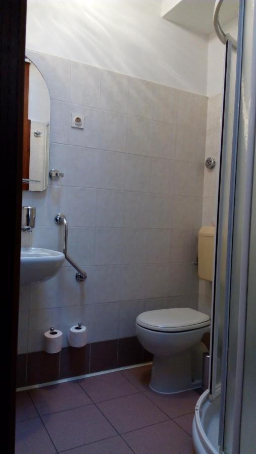 Accomodation Pertout Nova Gorica Exterior photo